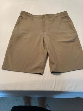 Under Armour Boys Tan Performance Flat-Front Shorts